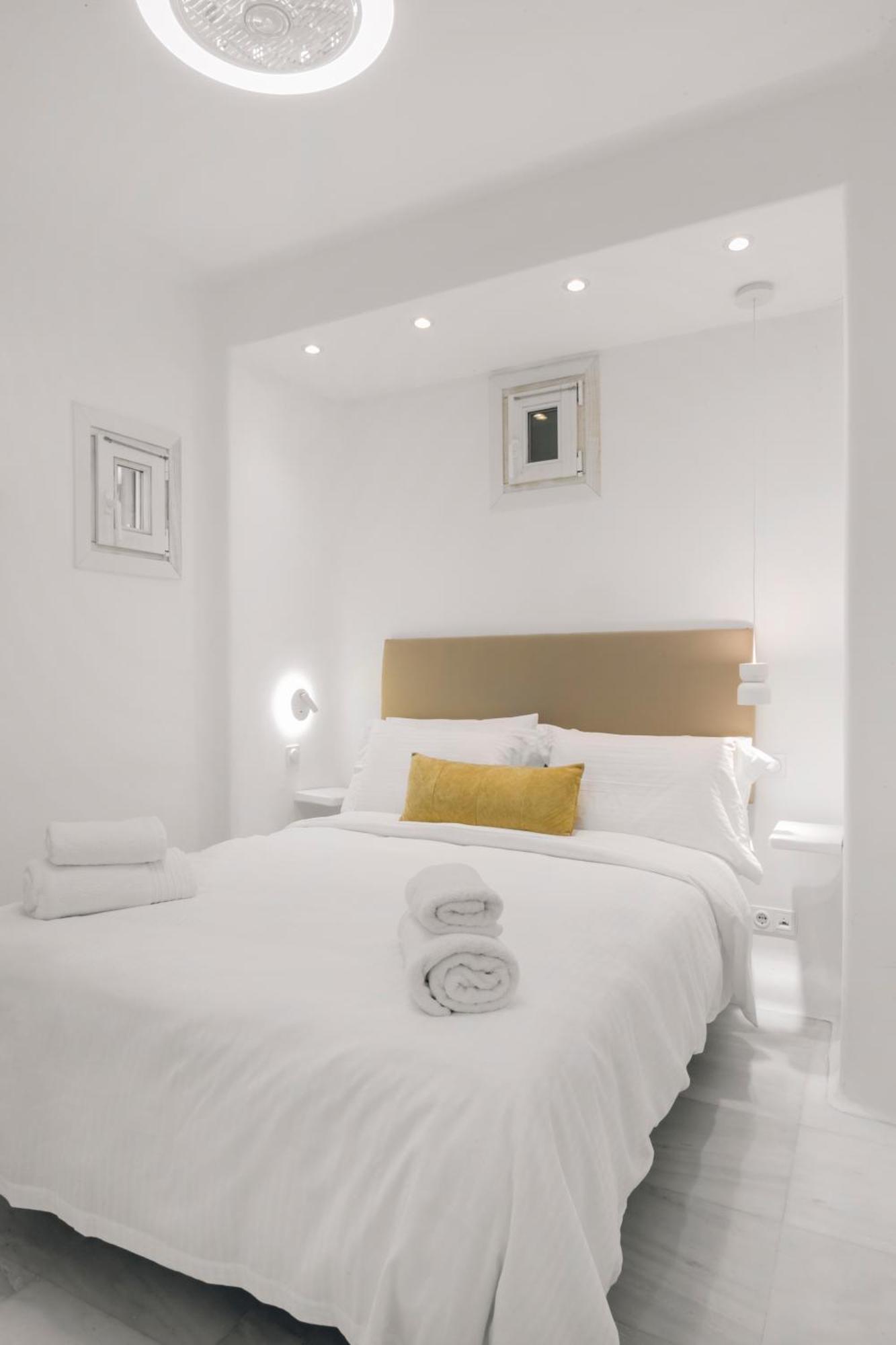 Private Town Apartments By Mykonos Eight Mykonos Town ภายนอก รูปภาพ