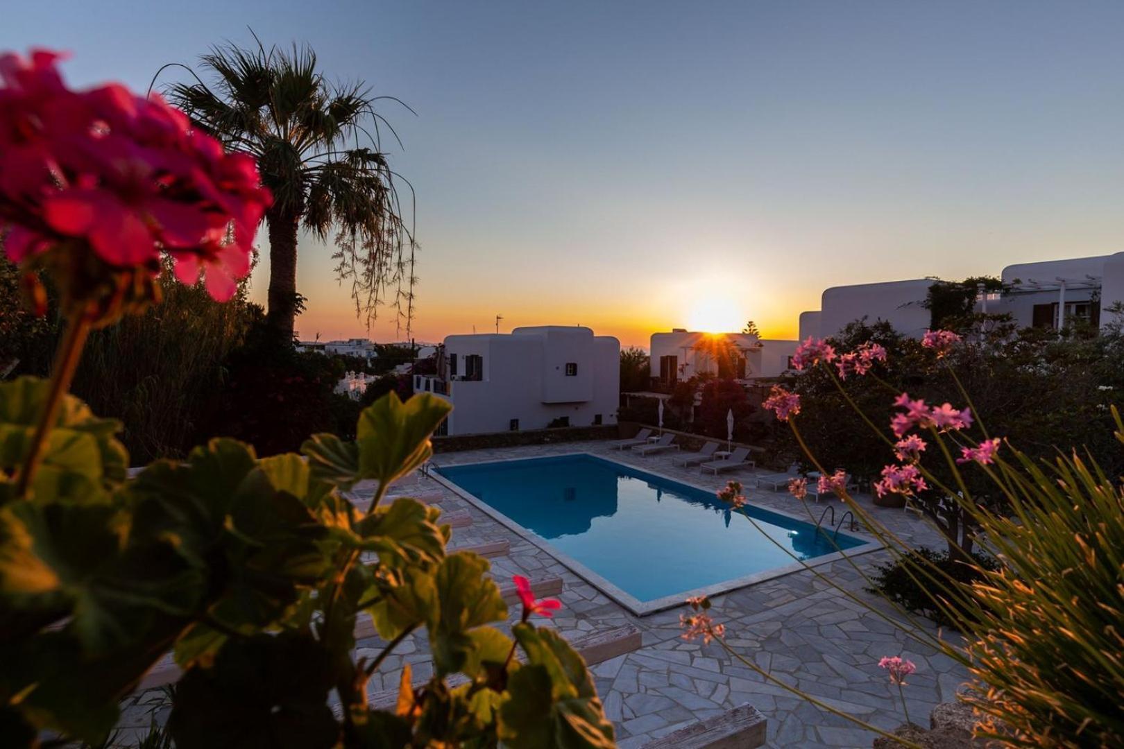 Private Town Apartments By Mykonos Eight Mykonos Town ภายนอก รูปภาพ
